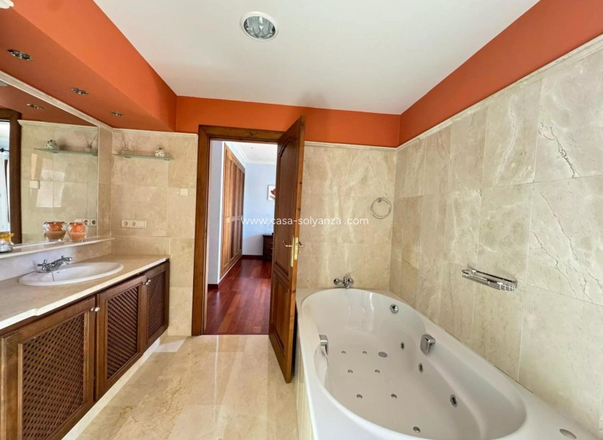 Resale - Villa - La Manga del Mar Menor - Coto Del Golf