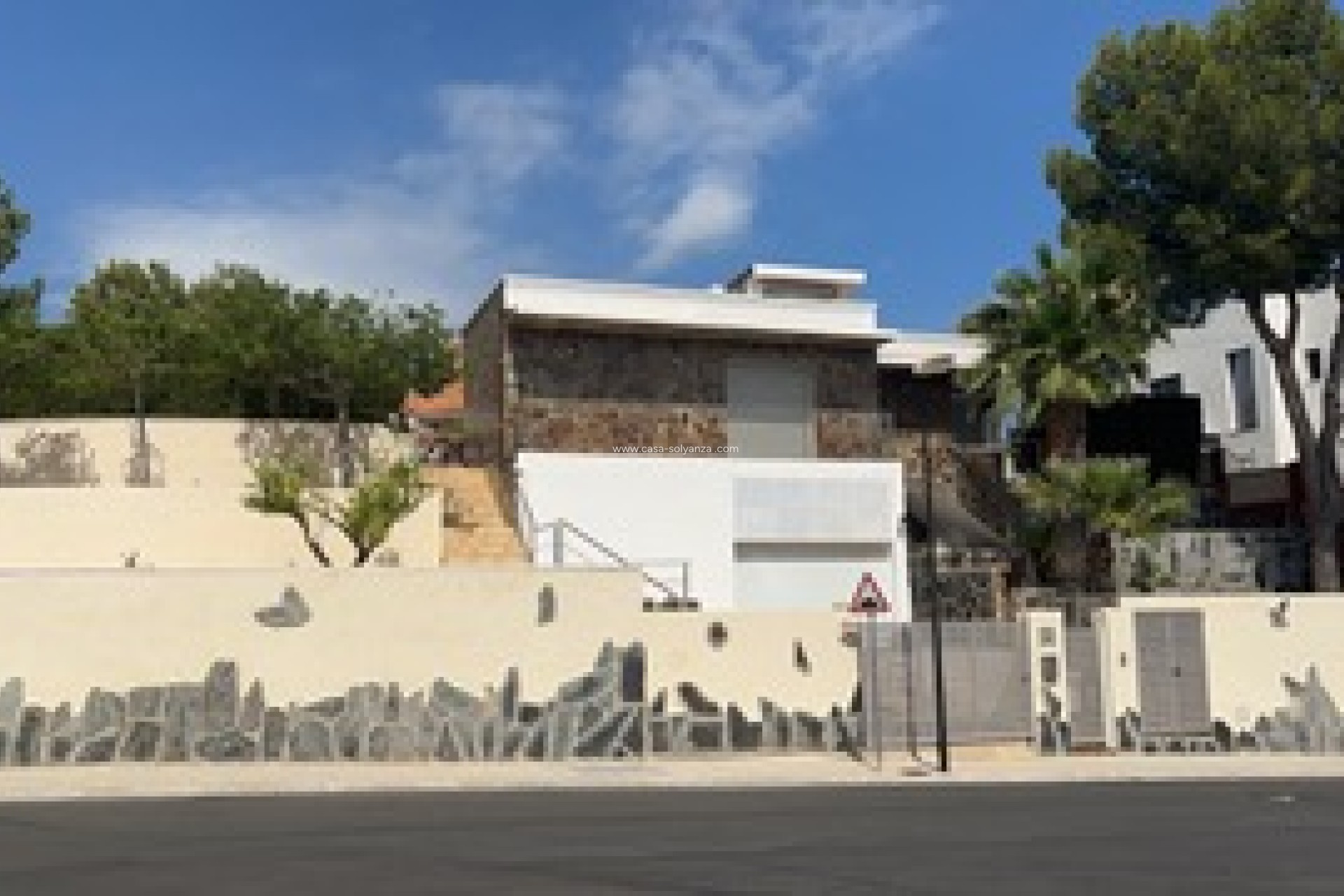 Resale - Villa - La Nucía - Costa Blanca