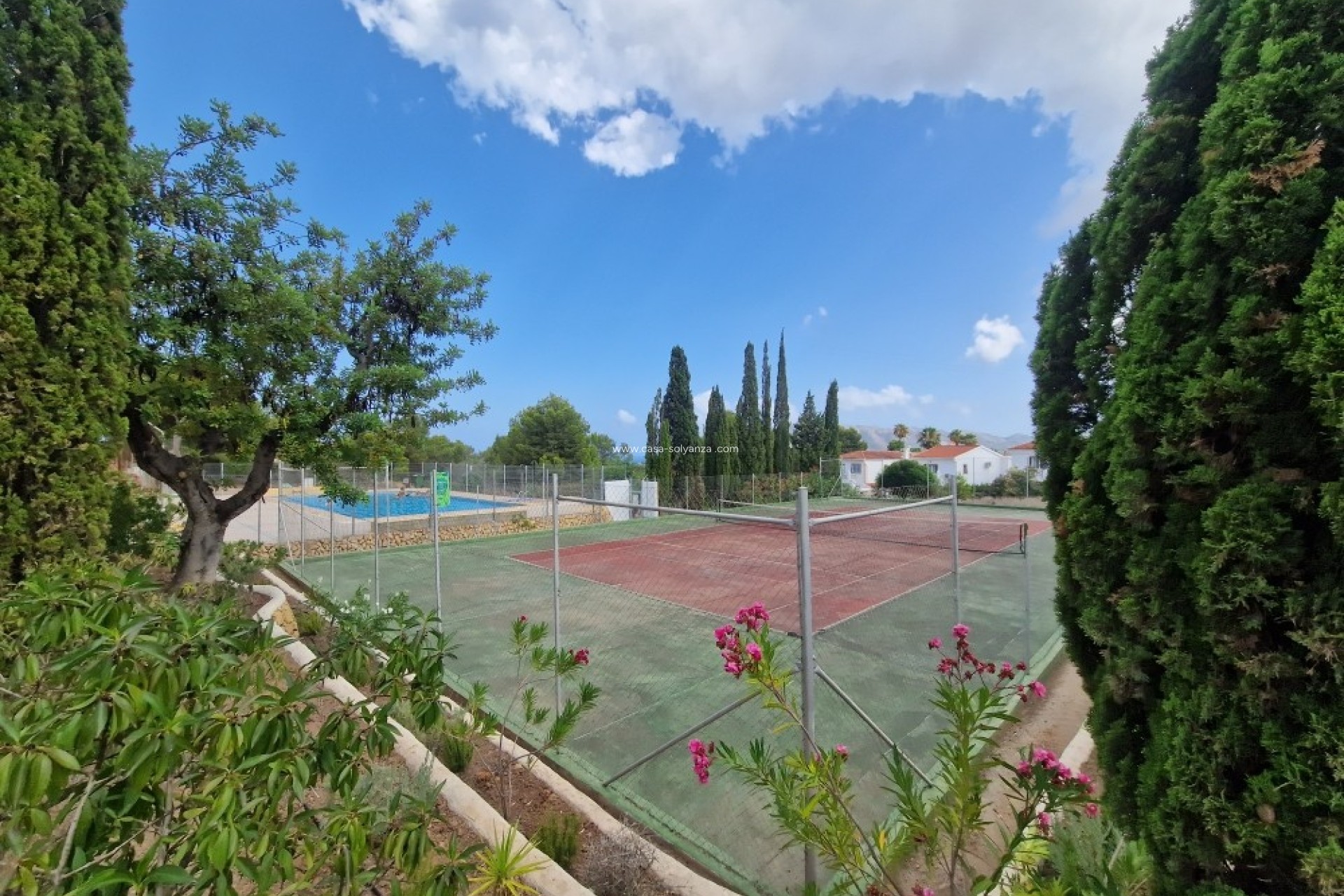 Resale - Villa - La Nucía - Costa Blanca