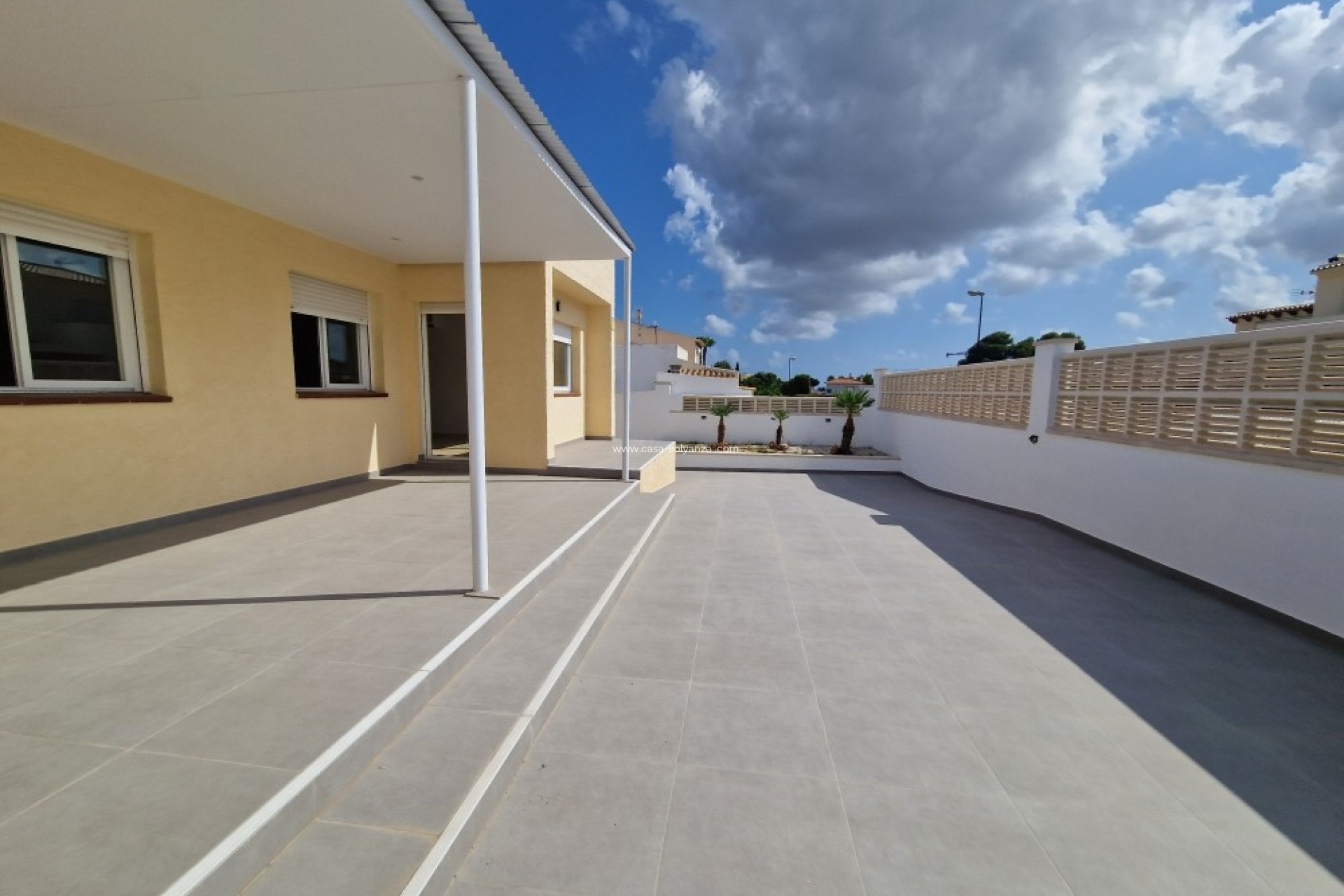 Resale - Villa - La Nucía - Costa Blanca