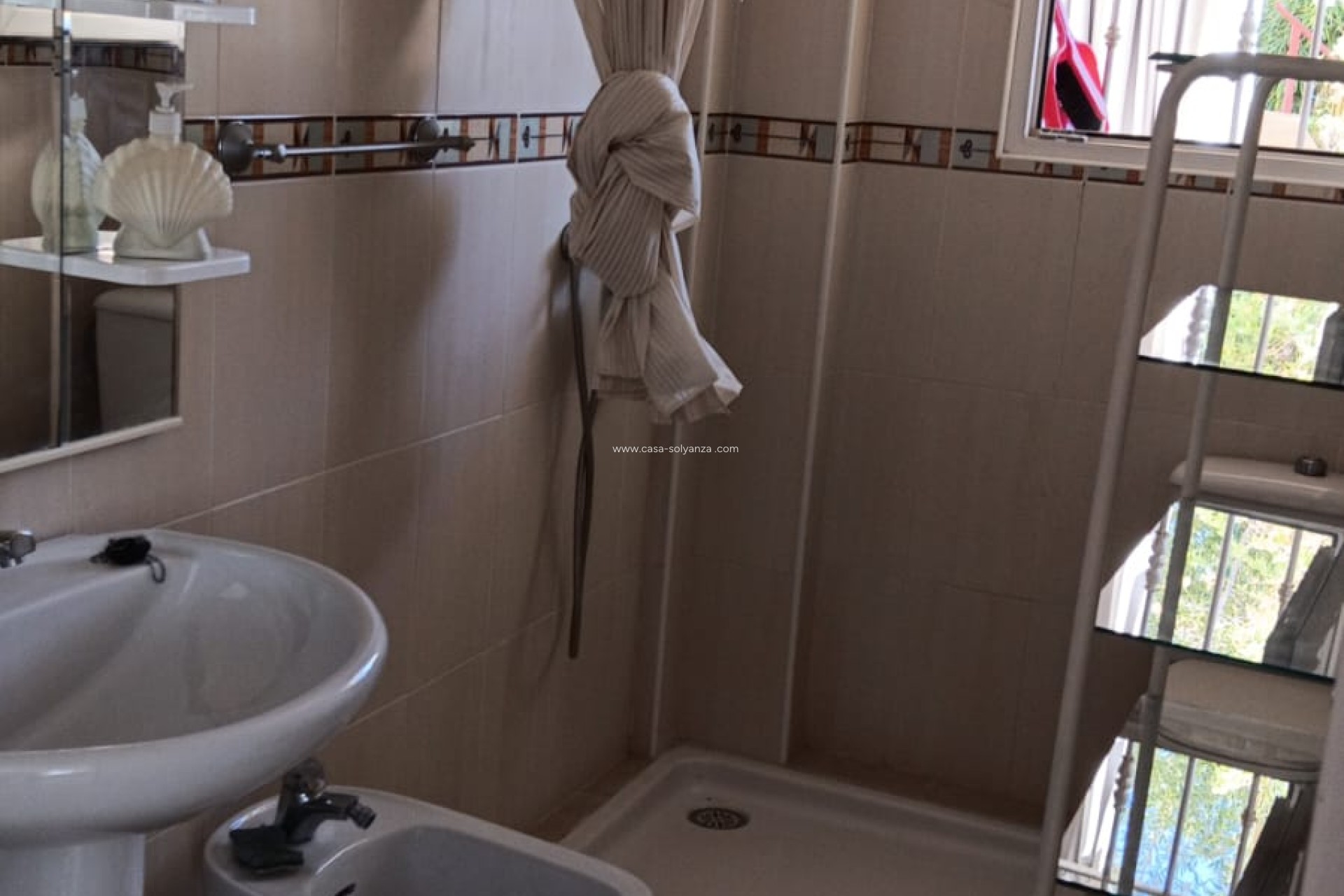 Resale - Villa - La Nucía - Costa Blanca