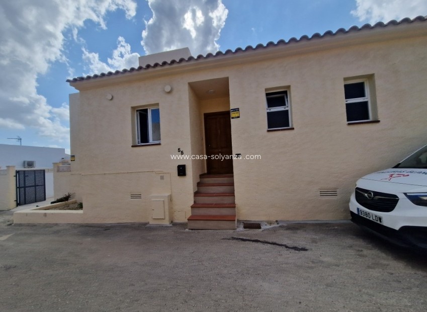 Resale - Villa - La Nucía - Costa Blanca