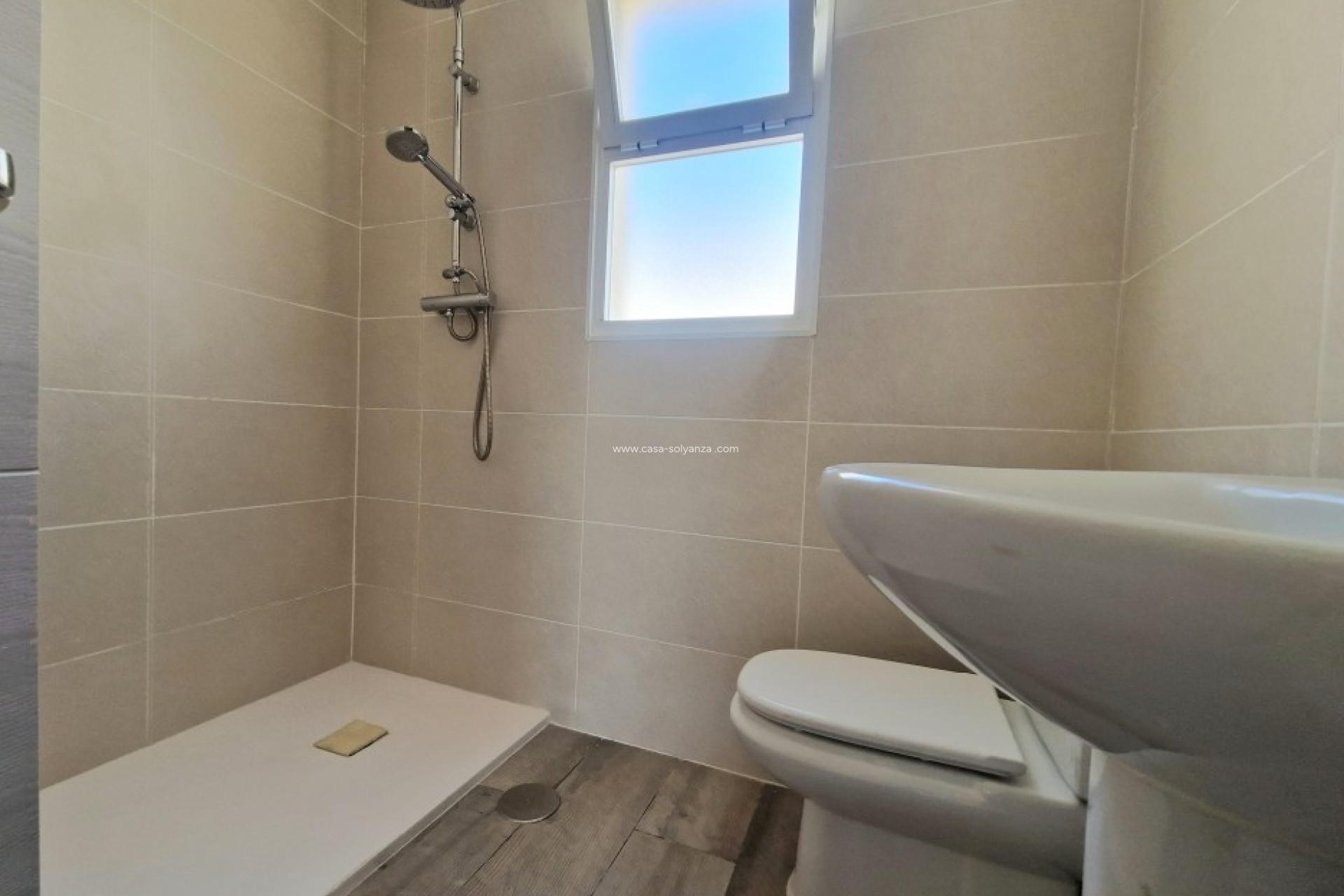 Resale - Villa - La Nucía - Costa Blanca