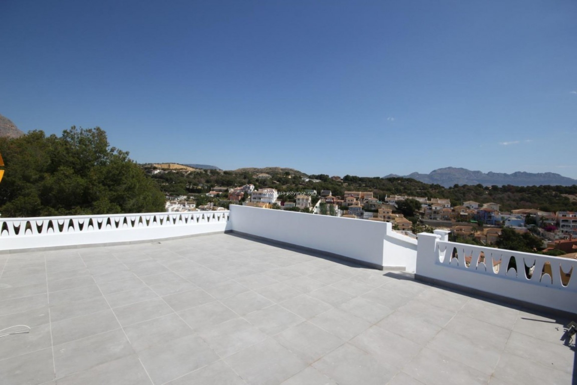 Resale - Villa - La Nucía - Costa Blanca