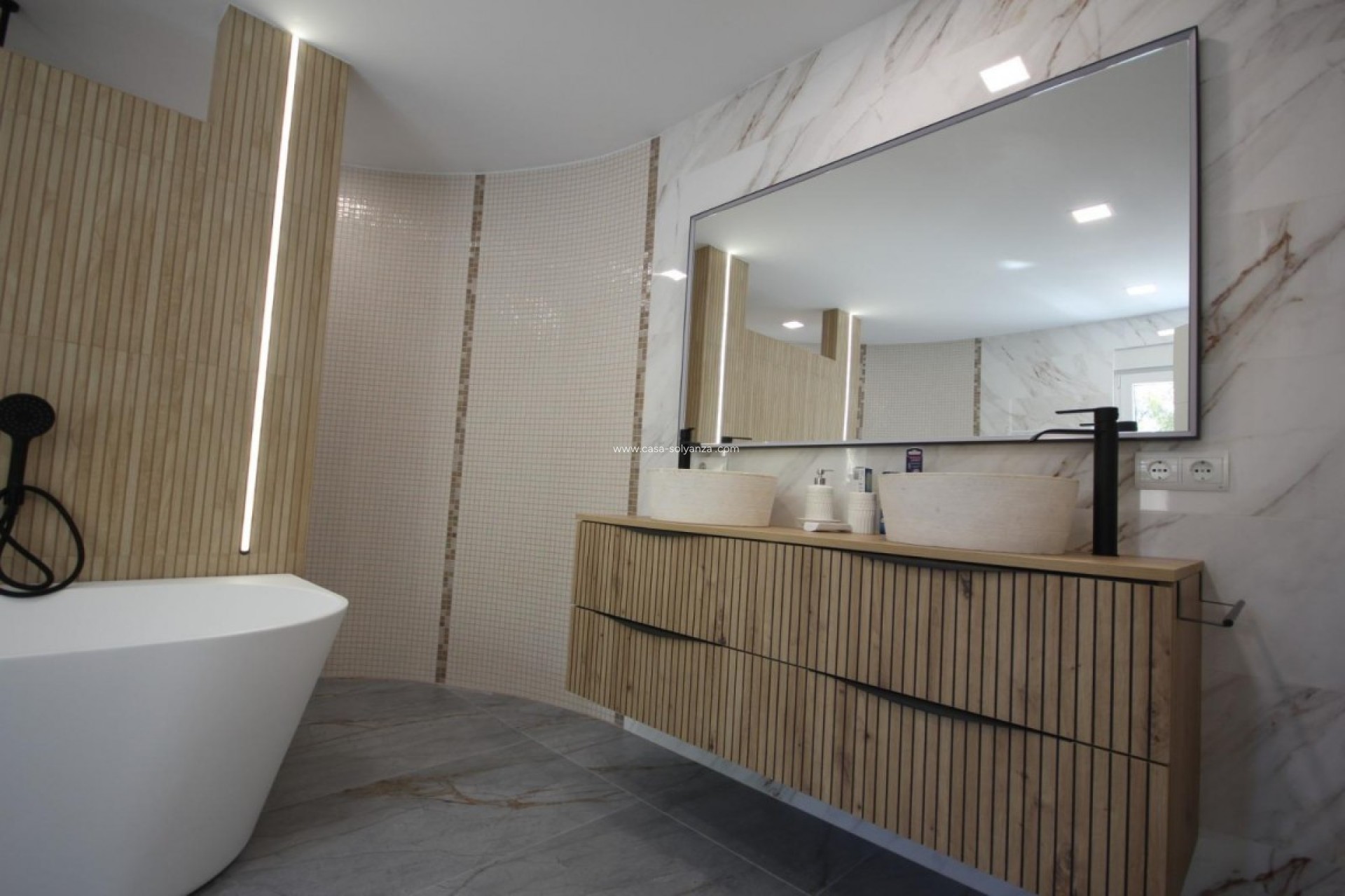 Resale - Villa - La Nucía - Costa Blanca