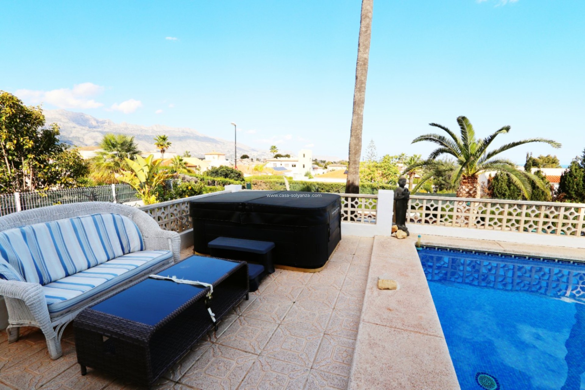 Resale - Villa - La Nucía - Costa Blanca