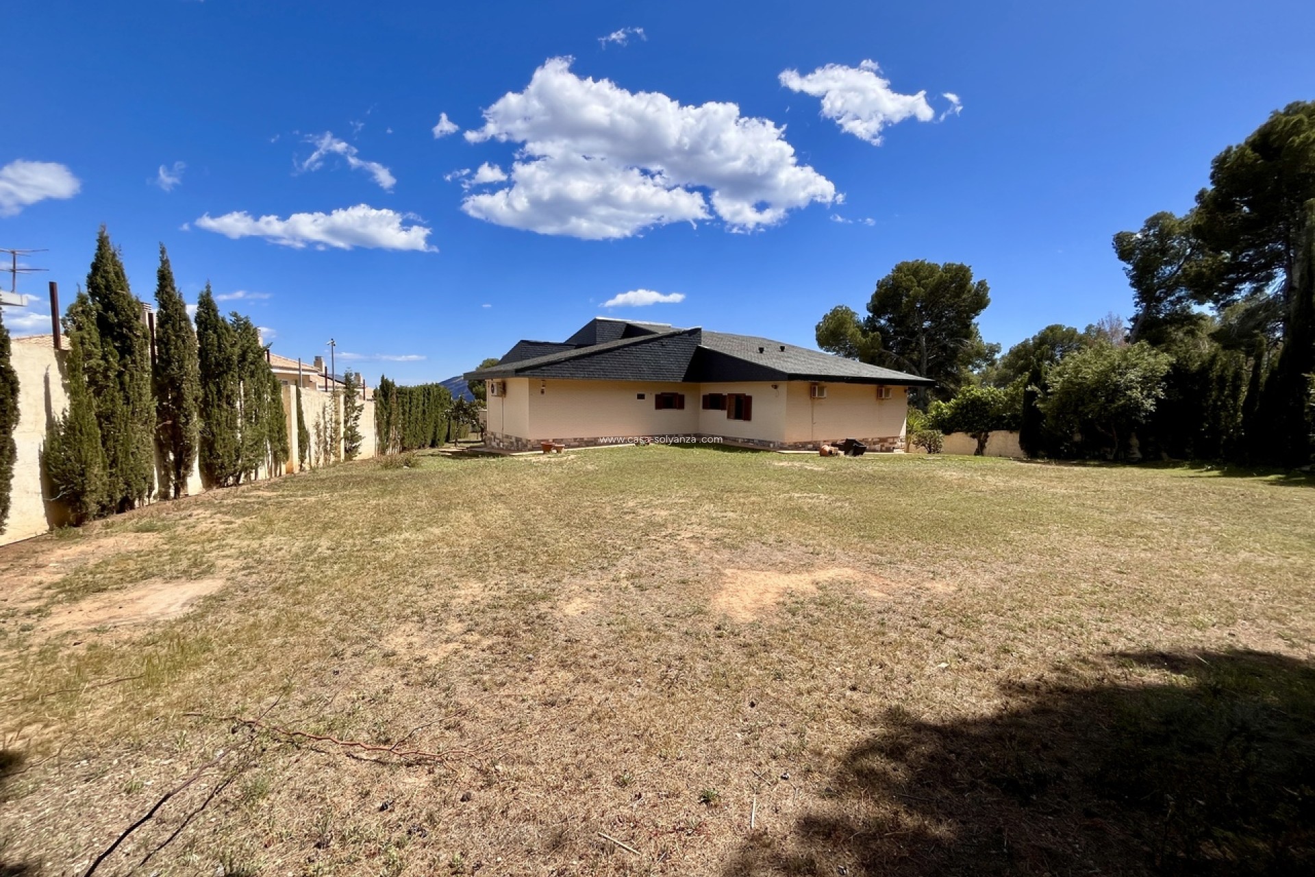 Resale - Villa - La Nucía - Costa Blanca