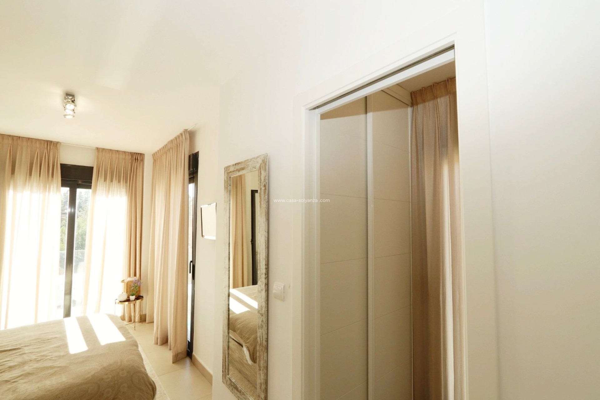 Resale - Villa - La Nucía - Costa Blanca