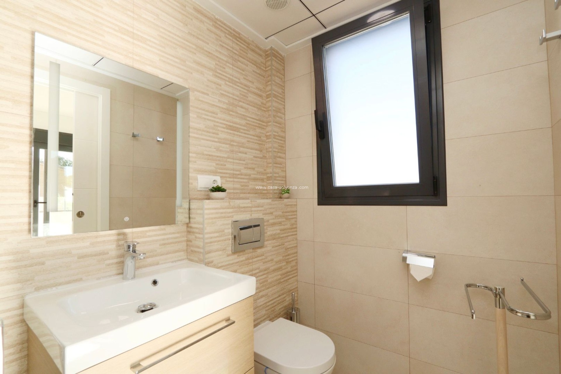 Resale - Villa - La Nucía - Costa Blanca