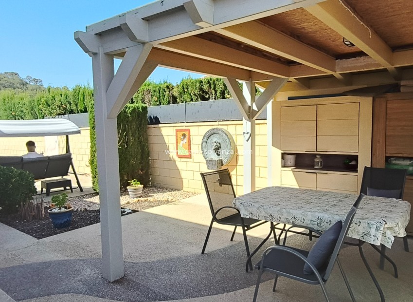 Resale - Villa - La Romana - Inland