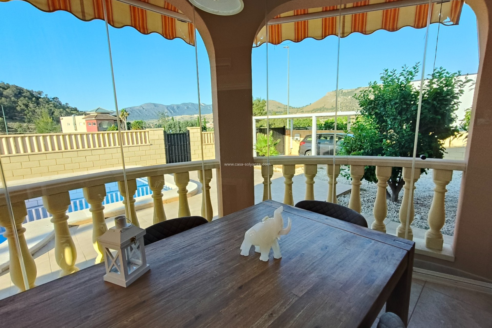 Resale - Villa - La Romana - Inland