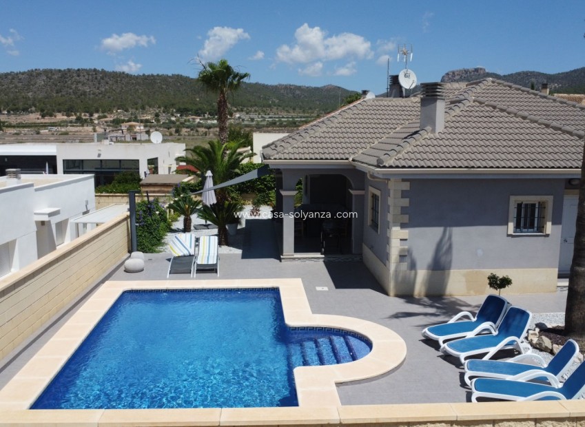 Resale - Villa - La Romana - Inland