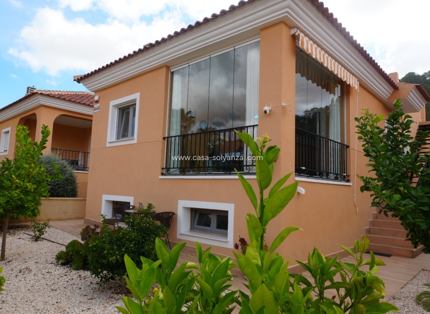 Resale - Villa - La Romana - Inland