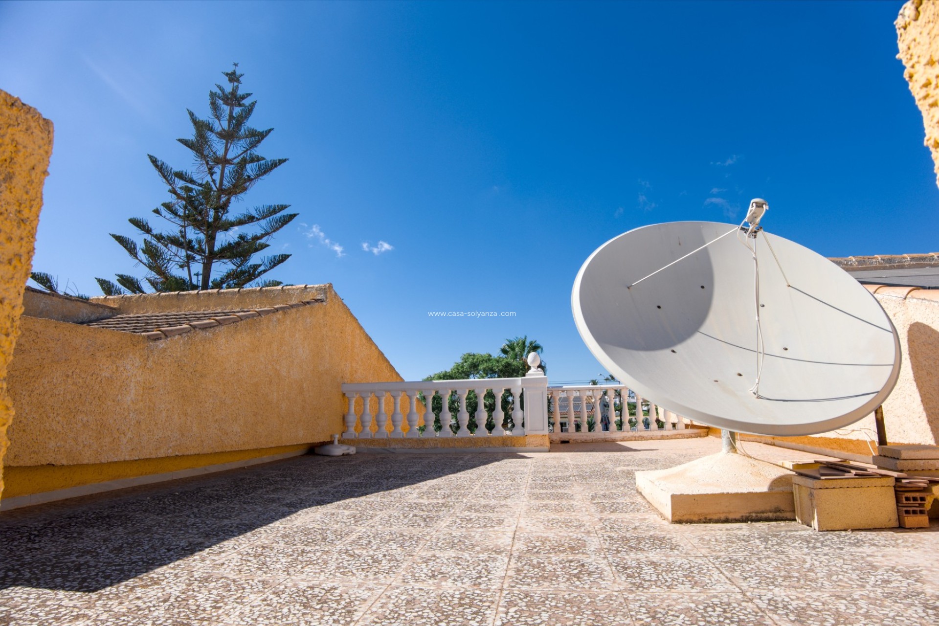 Resale - Villa - La Siesta - Costa Blanca