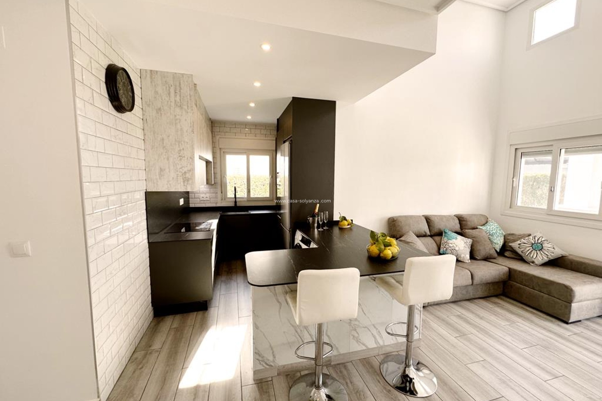 Resale - Villa - La Torre Golf Resort - Inland