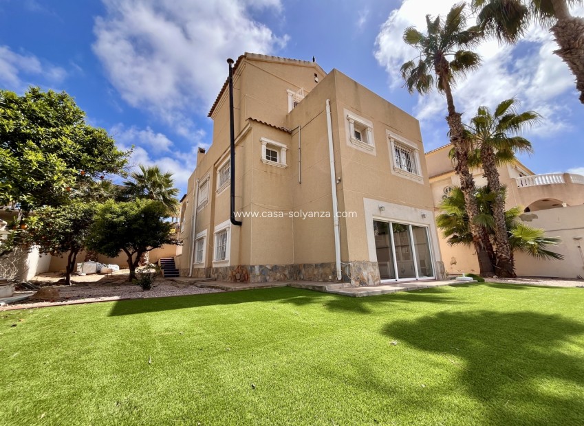 Resale - Villa - La Zenia - Costa Blanca
