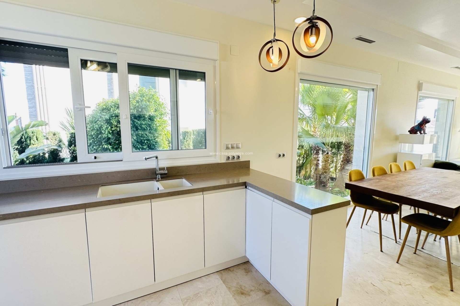 Resale - Villa - La Zenia - Costa Blanca