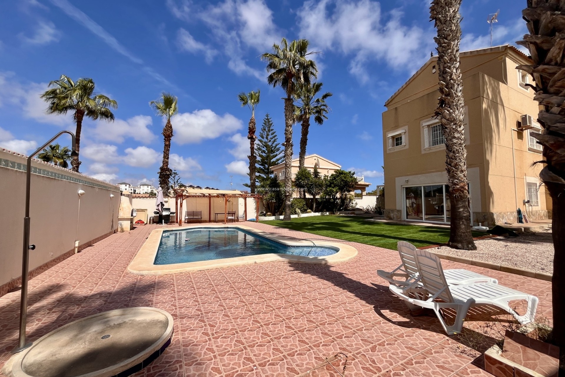 Resale - Villa - La Zenia - Costa Blanca