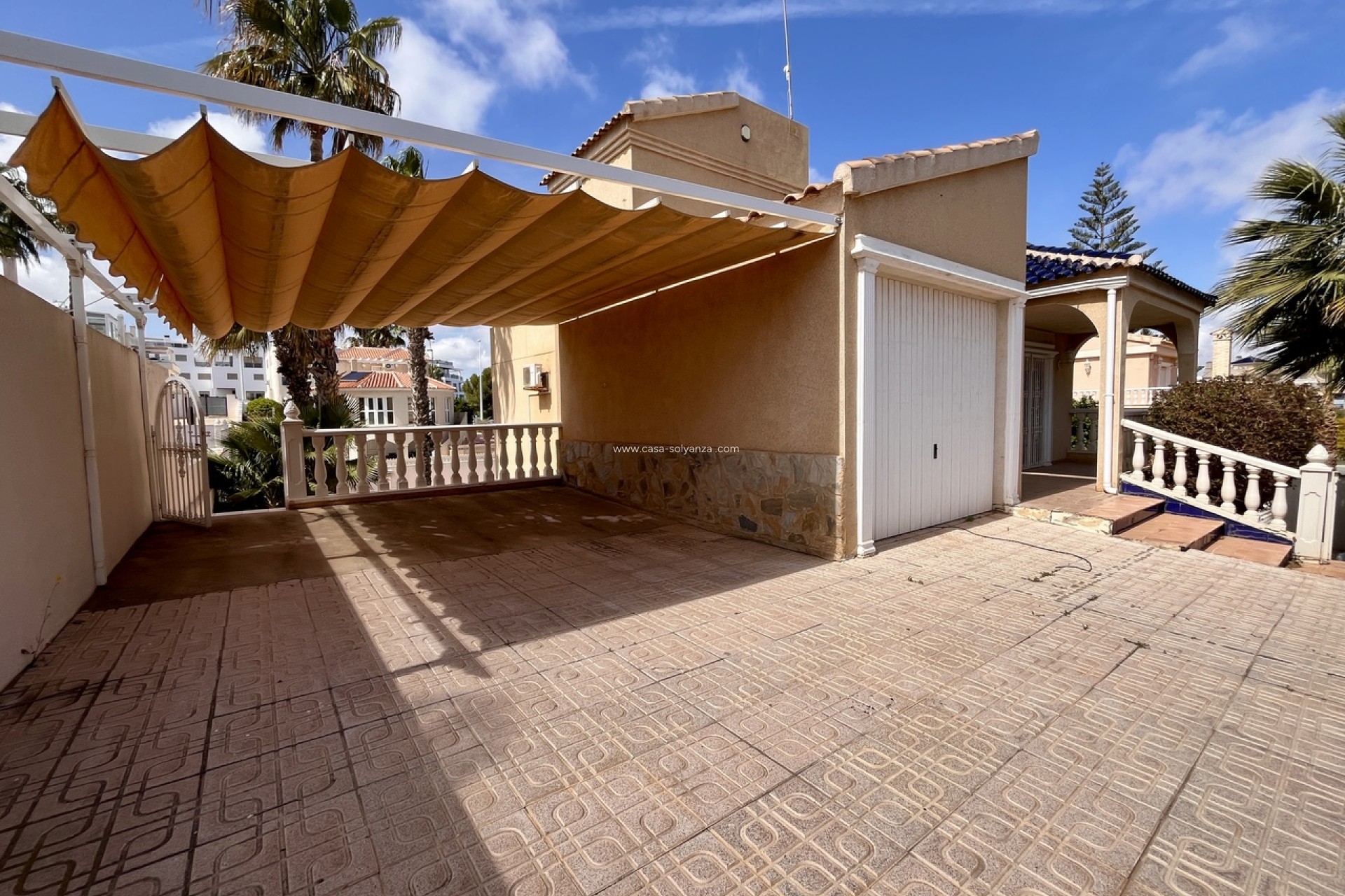 Resale - Villa - La Zenia - Costa Blanca