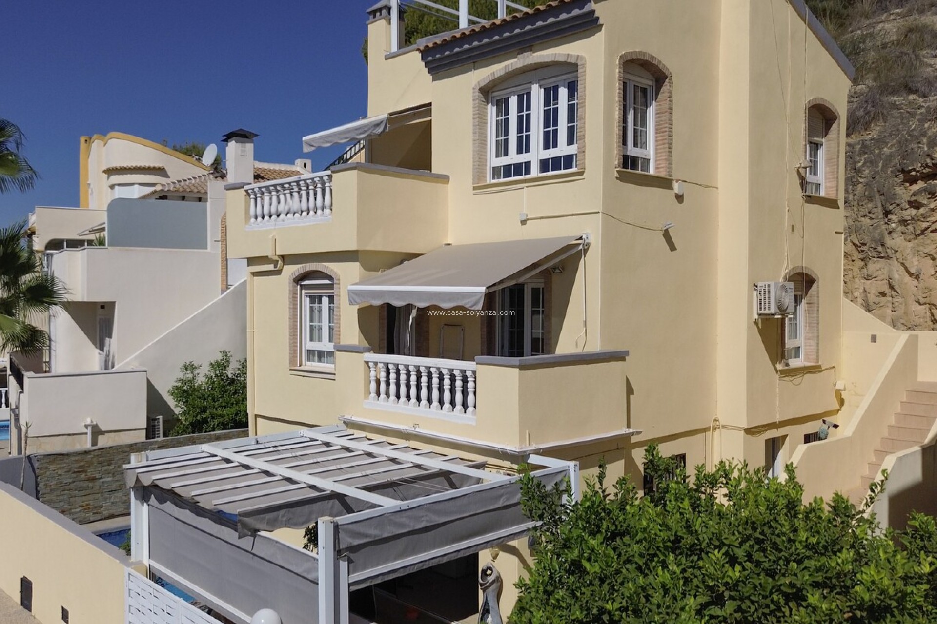 Resale - Villa - Las Ramblas - Calle Mayor