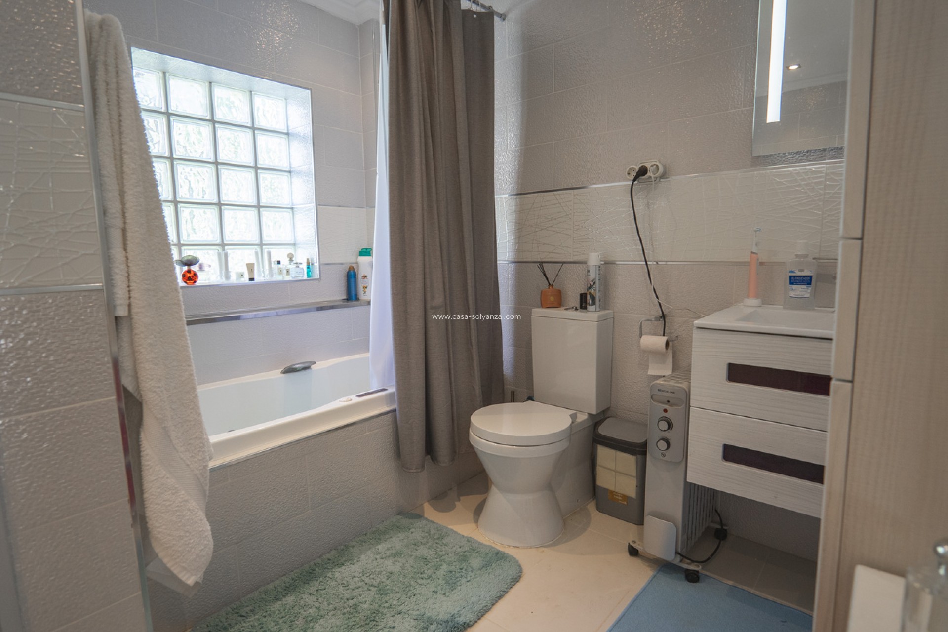 Resale - Villa - Las Ramblas - Calle Mayor