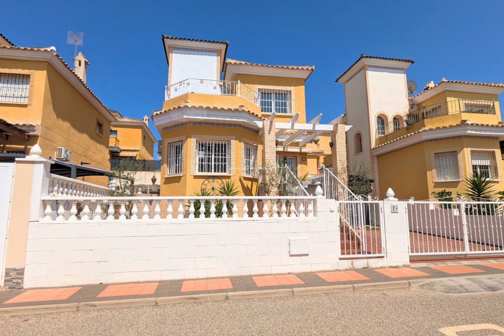 Resale - Villa - Lo Crispin - Inland