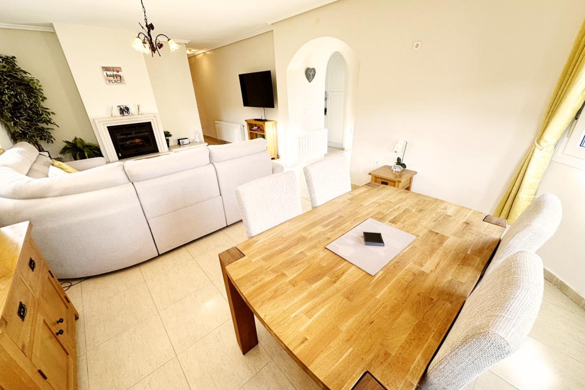 Resale - Villa - Lo Santiago - Inland