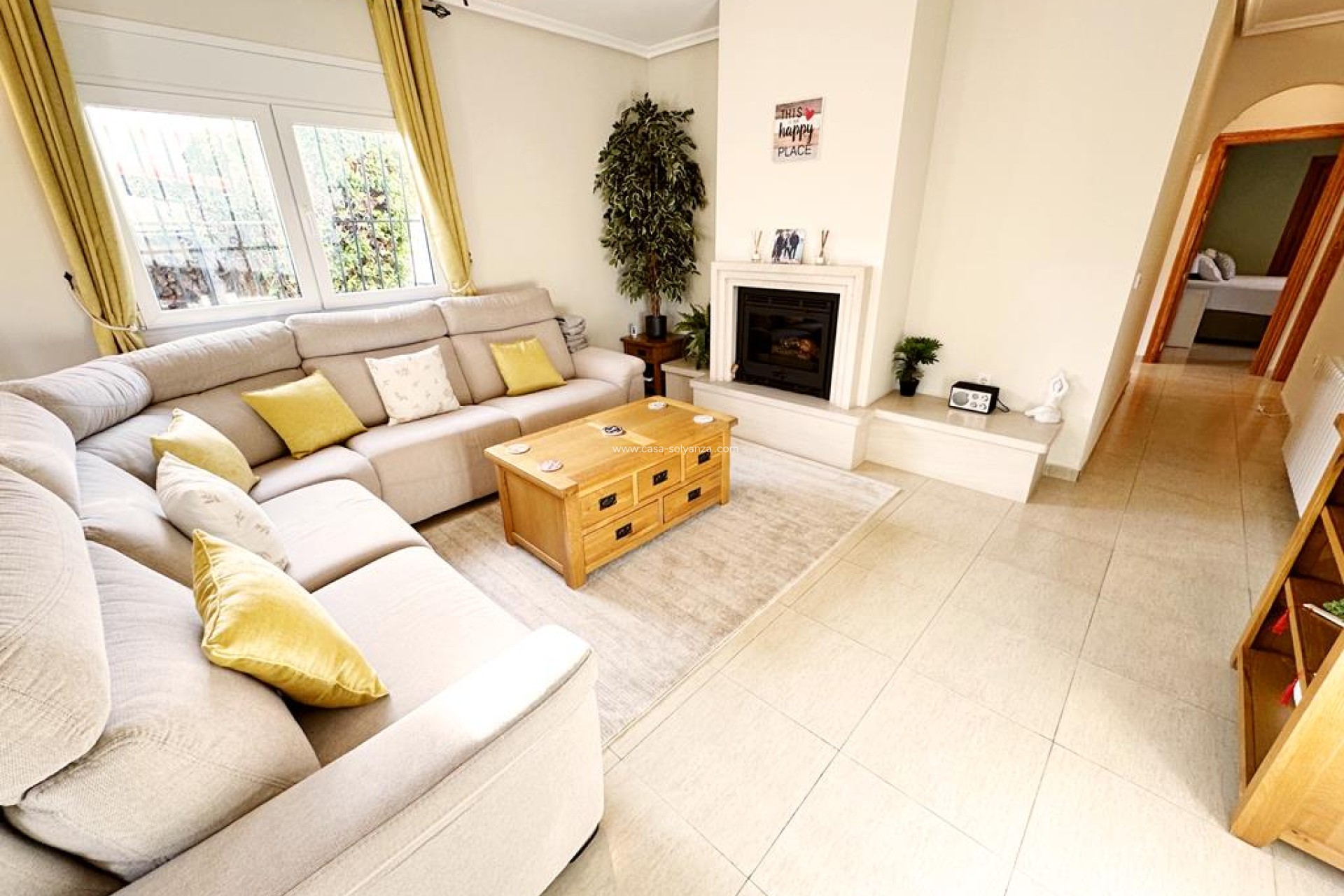 Resale - Villa - Lo Santiago - Inland