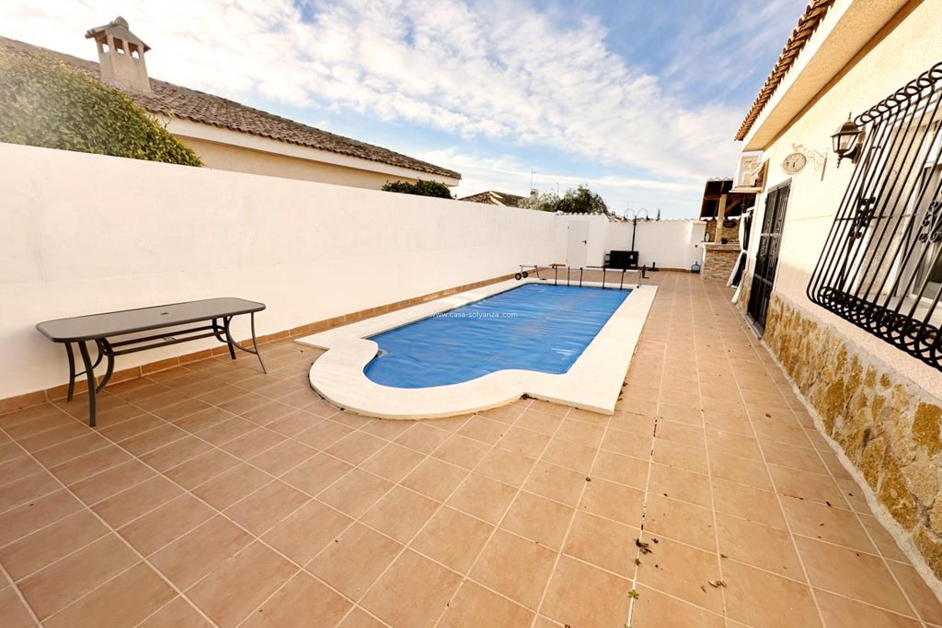 Resale - Villa - Lo Santiago - Inland