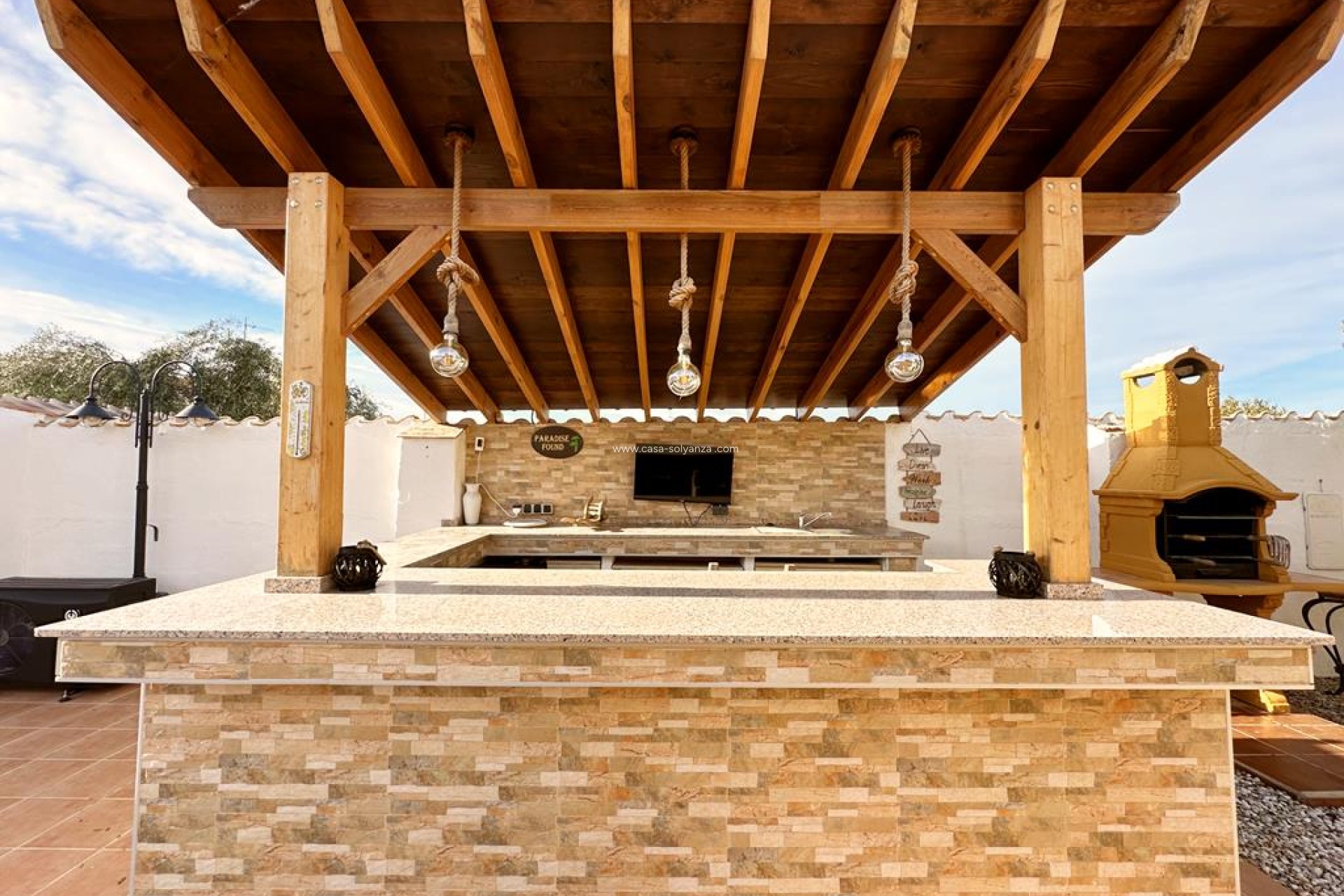 Resale - Villa - Lo Santiago - Inland