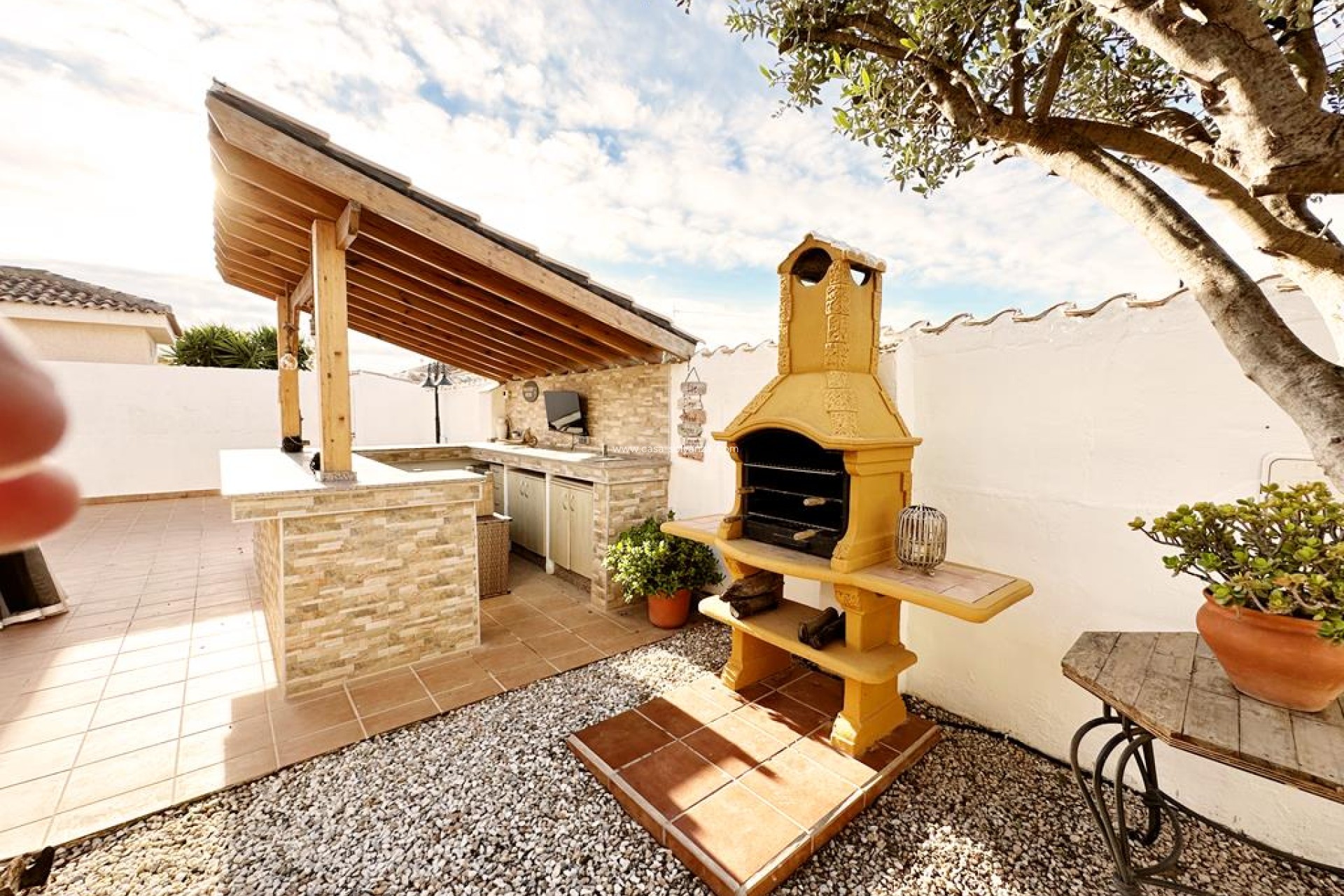 Resale - Villa - Lo Santiago - Inland