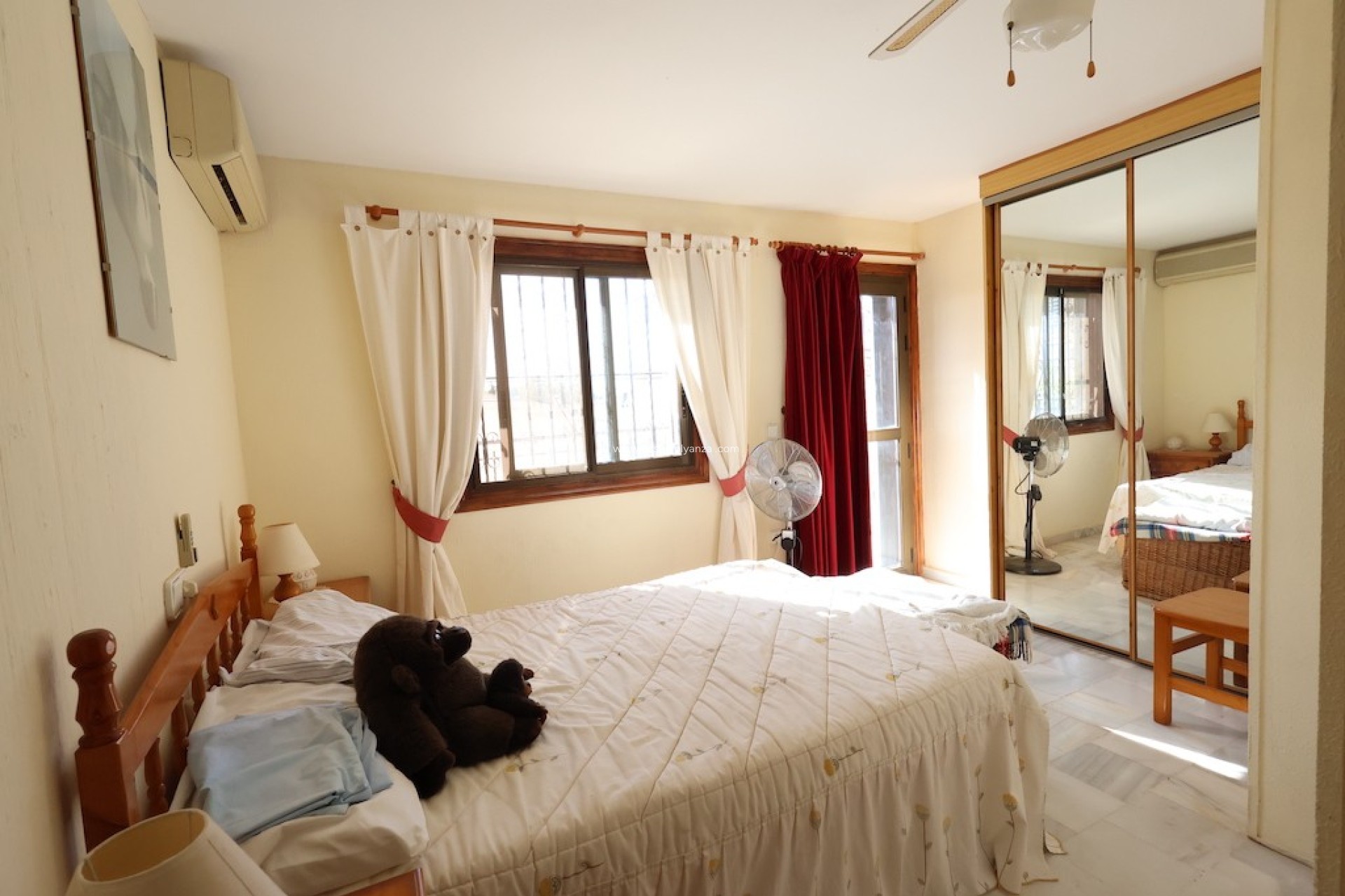 Resale - Villa - Lomas Del Golf - Inland