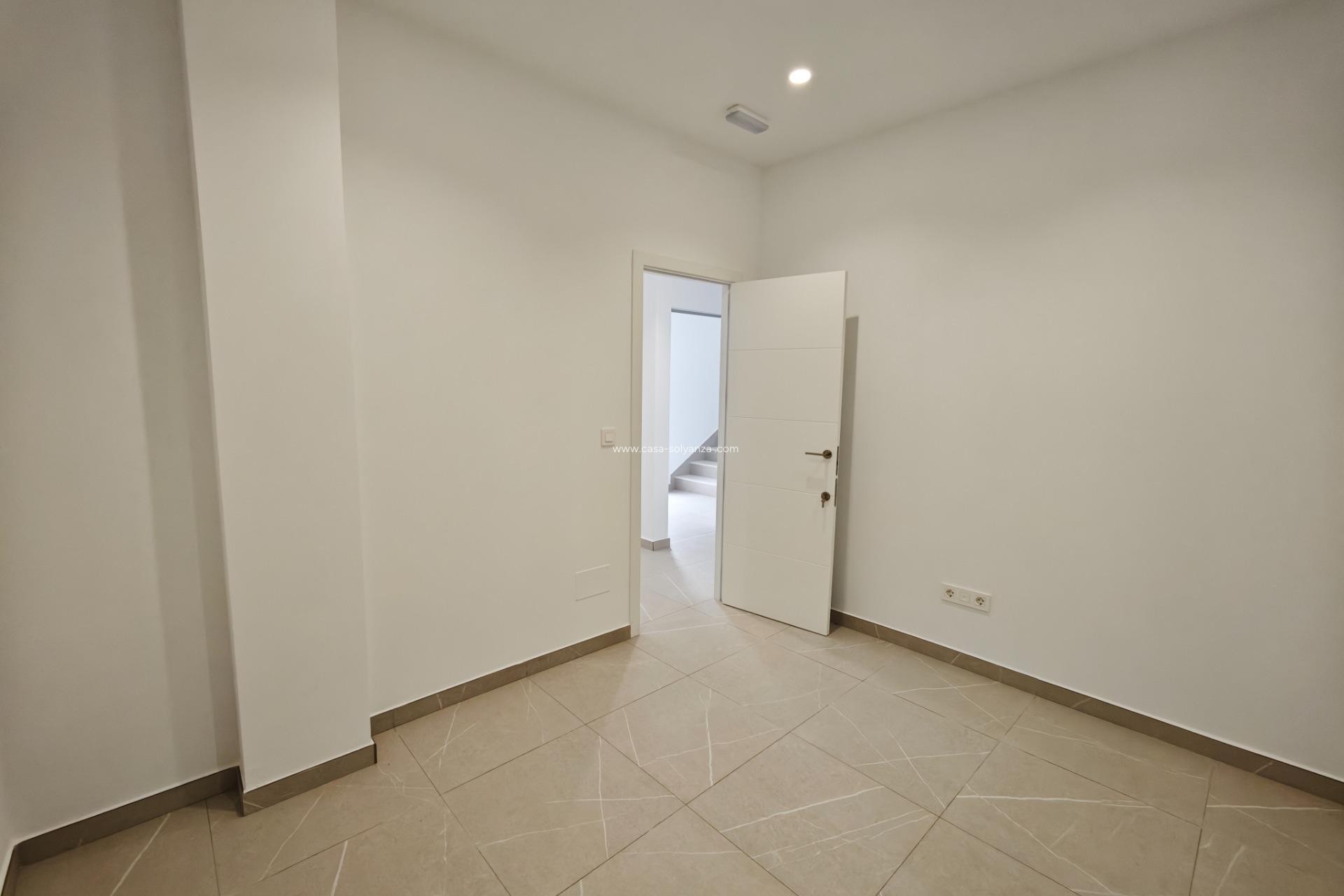 Resale - Villa - Los Alcázares - Dolores De Pacheco-santa Rosalía