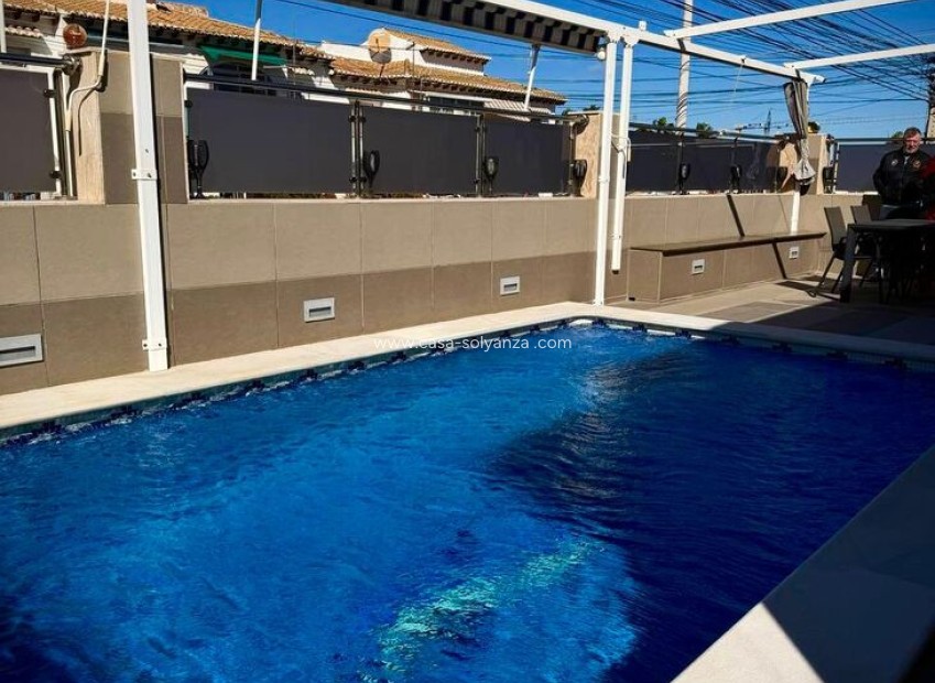 Resale - Villa - Los Balcones - Barrio Los Balcones - Los Altos del Edén