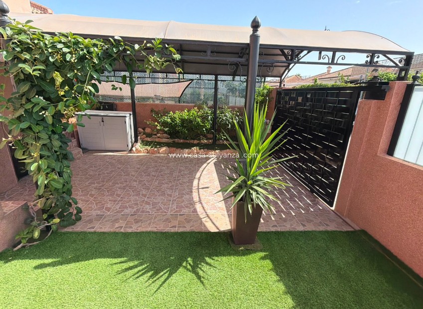 Resale - Villa - Los Montesinos - Costa Blanca