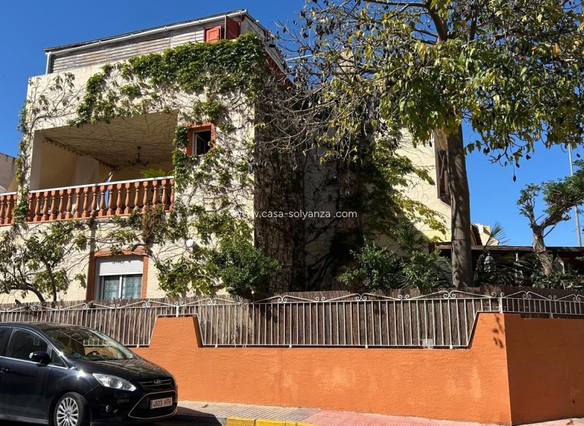 Resale - Villa - Los Montesinos - Costa Blanca