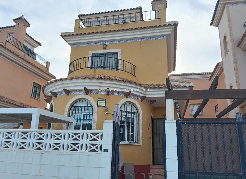 Resale - Villa - Los Montesinos - Costa Blanca