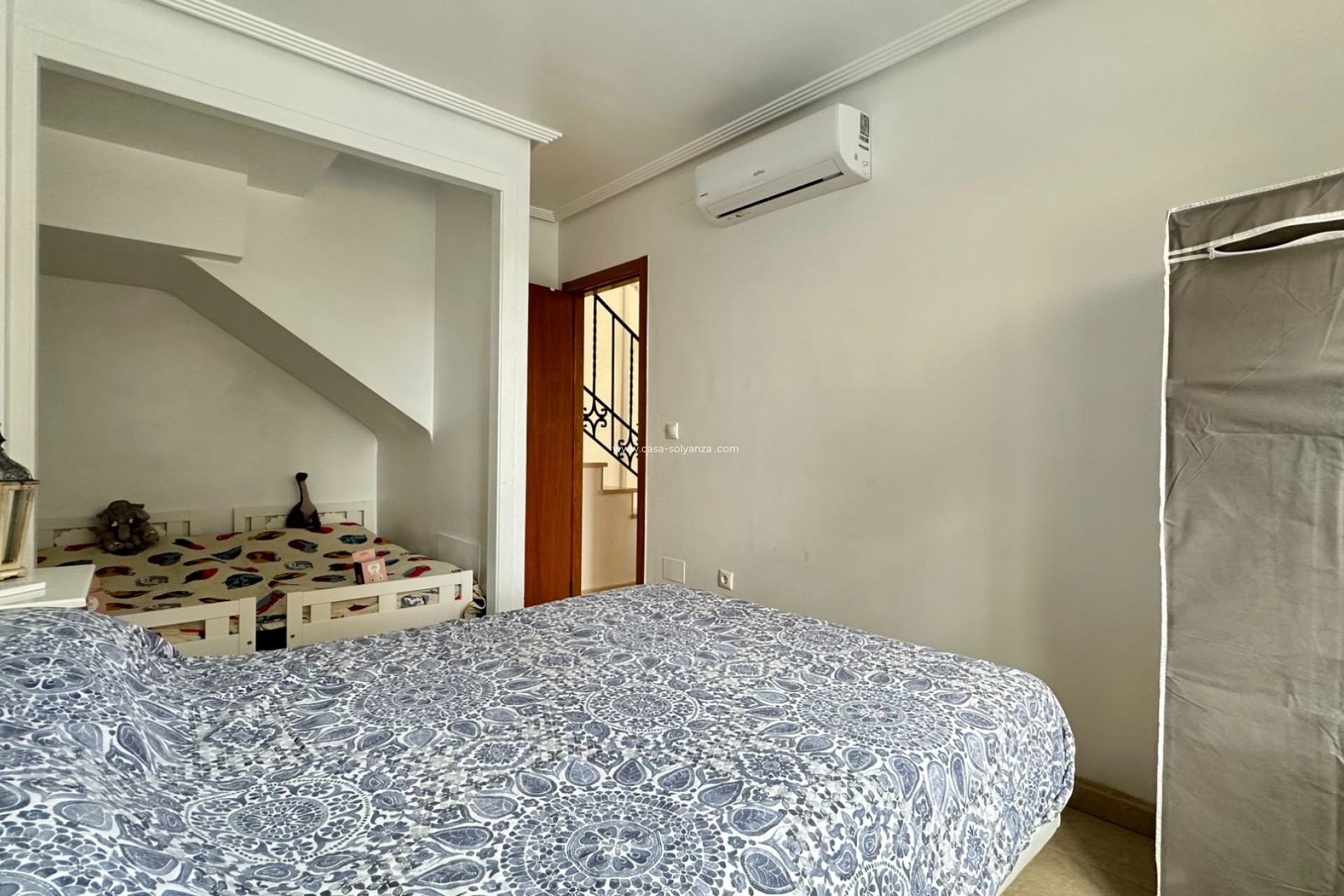Resale - Villa - Los Montesinos - La Herrada