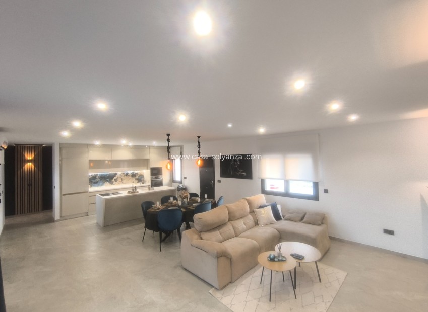 Resale - Villa - Los Montesinos - La Herrada