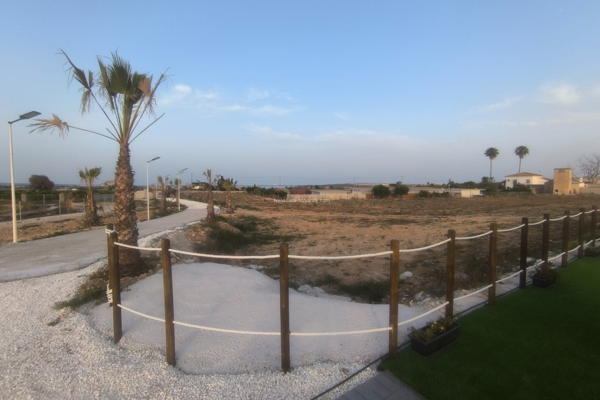 Resale - Villa - Los Montesinos - La Herrada