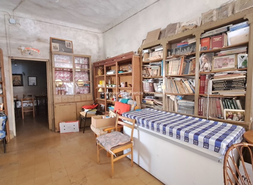 Resale - Villa - Los Montesinos