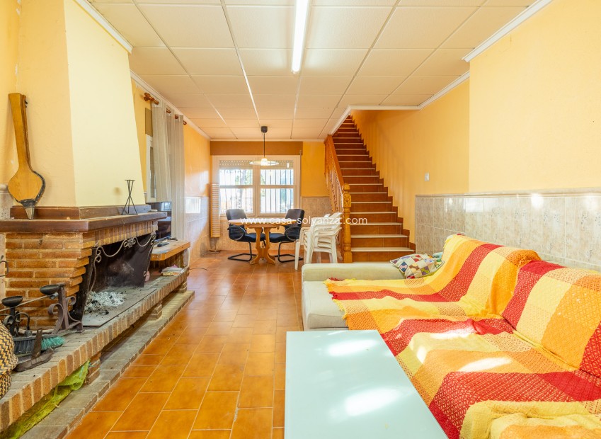 Resale - Villa - Los Montesinos