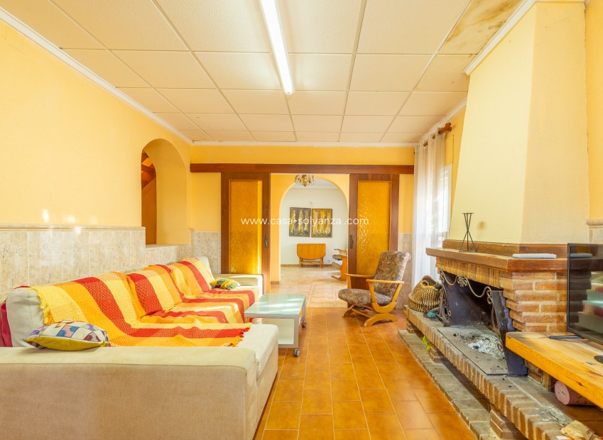 Resale - Villa - Los Montesinos