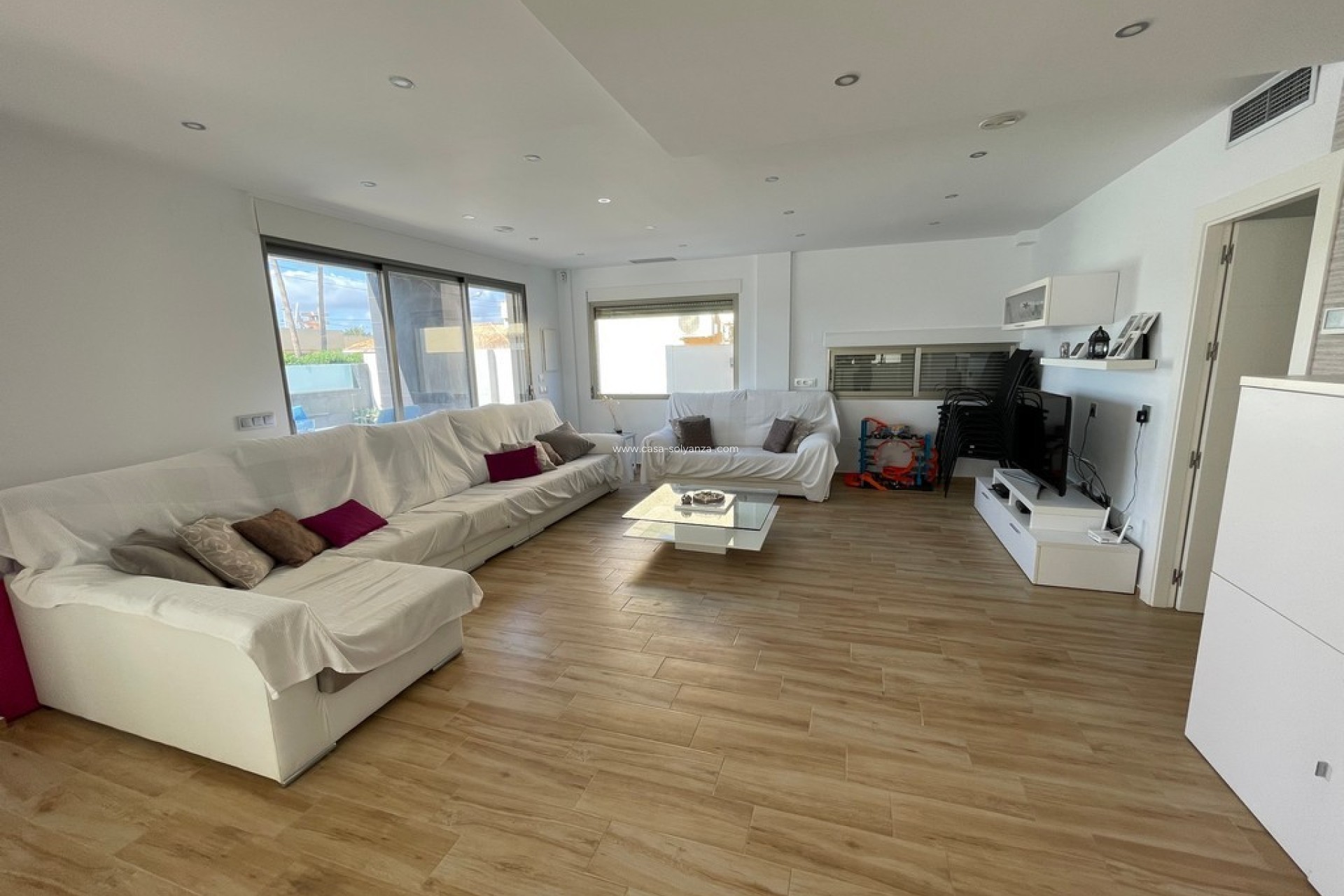 Resale - Villa - Mar de Cristal - Mar De Cristal