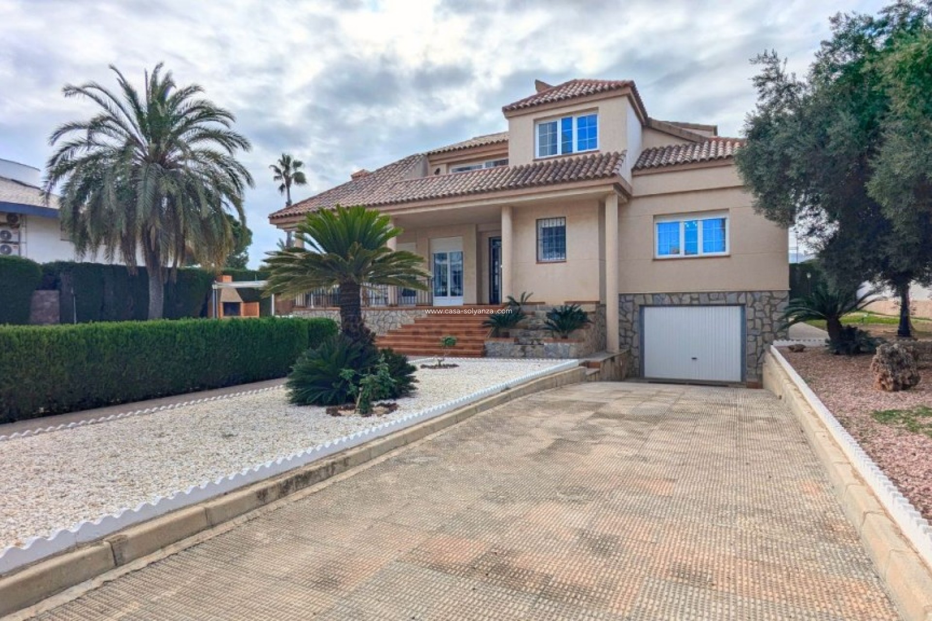 Resale - Villa - Mil Palmeras - Costa Blanca