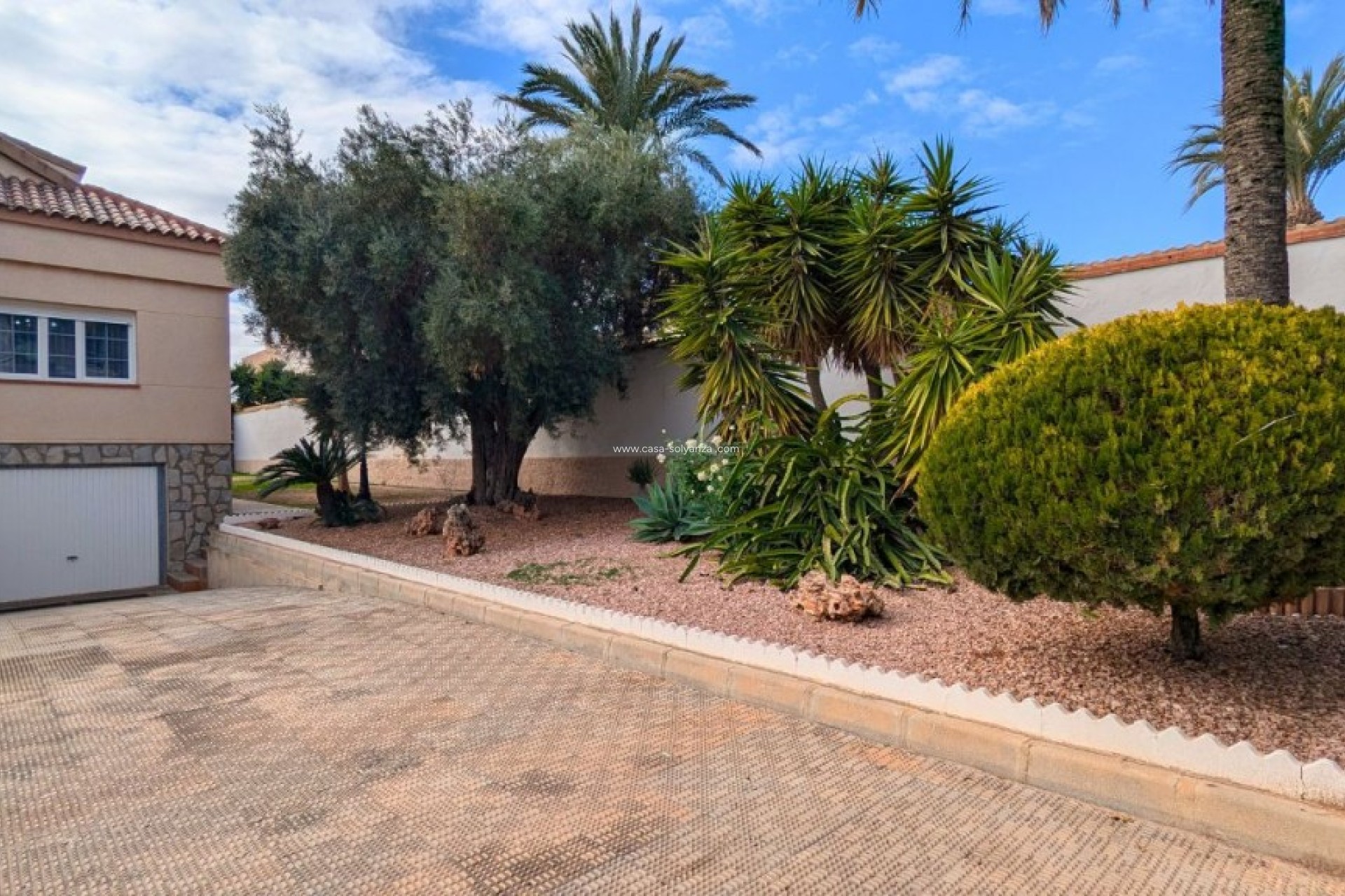 Resale - Villa - Mil Palmeras - Costa Blanca