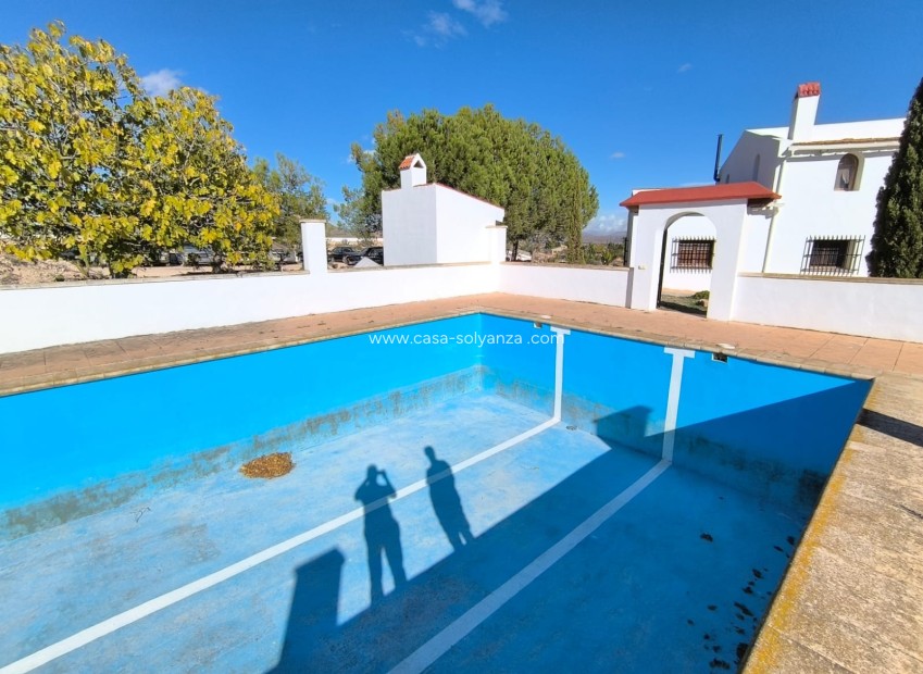 Resale - Villa - Novelda - Inland