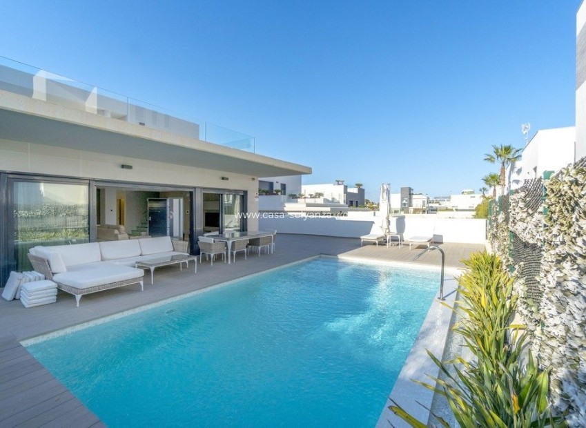 Resale - Villa - Orihuela Costa - Agua Marina