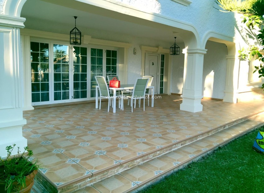 Resale - Villa - Orihuela Costa - Cabo Roig