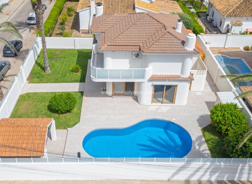 Resale - Villa - Orihuela Costa - Cabo Roig